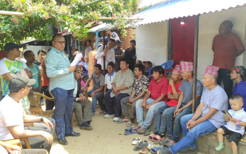 शोकमा सारथी बन्न भुजेल निवास पुगे भण्डारी